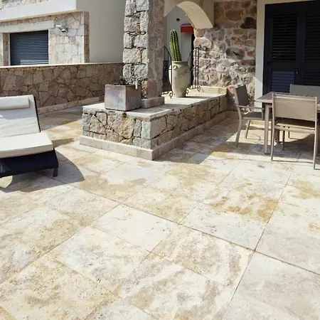 Apartman Confortable Pour 6 Personnes Avec Piscine Privee